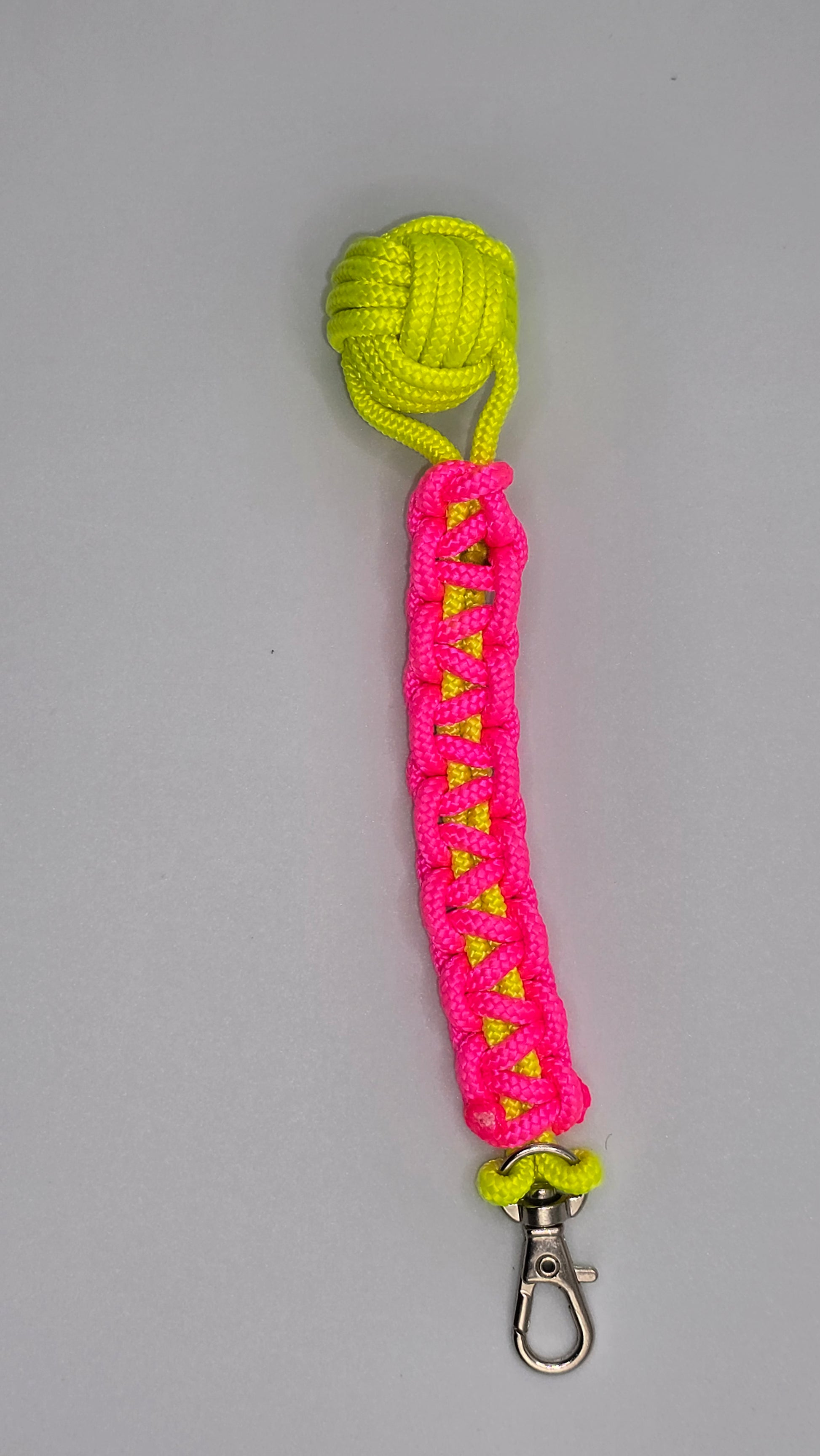 Llavero Bola Rosa Neón
